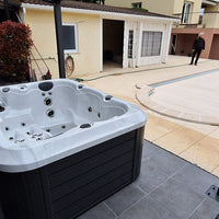 M320 85" x 65" x 35" 2 Person | 21 Jet Plg & Play Spa