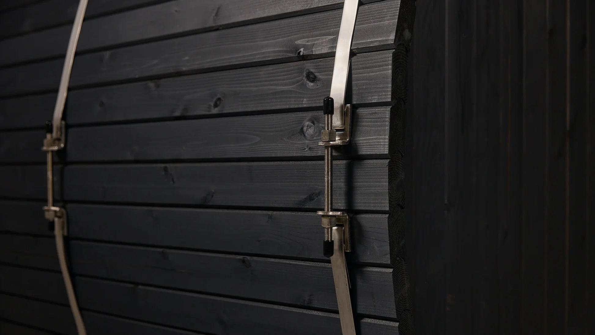 Lewisburg 6-8 Person Barrel Sauna in Onyx